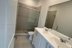663 SE 13th St Cir, Homestead, FL 33034 - Photo 13
