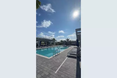 663 SE 13th St Cir, Homestead, FL 33034 - Photo 19