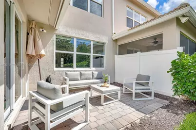 4774 Eucalyptus Dr, Hollywood, FL 33021 - Photo 17