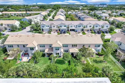 4774 Eucalyptus Dr, Hollywood, FL 33021 - Photo 39