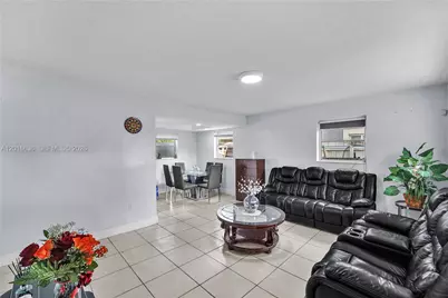 900 N 70th Ave, Hollywood, FL 33024 - Photo 5
