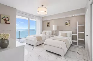 3951 S Ocean Dr, Hollywood, FL 33019 - Photo 17
