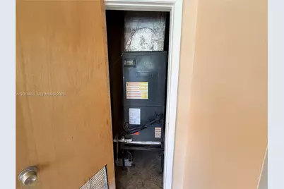 2001 NE 1st Ave #1, Pompano Beach, FL 33060 - Photo 25
