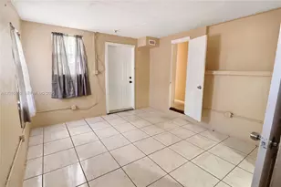 2001 NE 1st Ave, Pompano Beach, FL 33060 - Photo 17