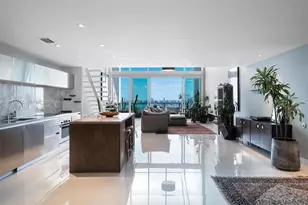 1040 Biscayne Blvd, Miami, FL 33132 - Photo 7
