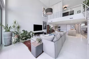 1040 Biscayne Blvd, Miami, FL 33132 - Photo 19