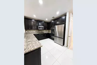 9845 NW 86th Ter, Doral, FL 33178 - Photo 7