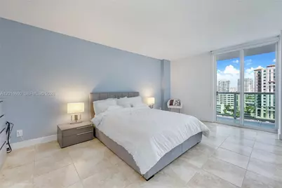 100 Bayview Dr #1231, Sunny Isles Beach, FL 33160 - Photo 9