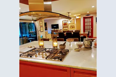 20021 NE 25th Ave, Miami, FL 33180 - Photo 3