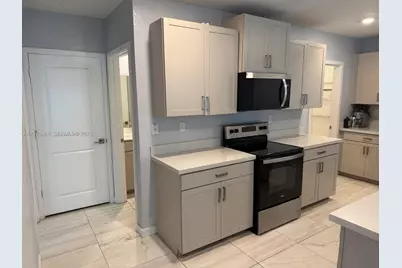 462 NE 6th Pl, Florida City, FL 33034 - Photo 35