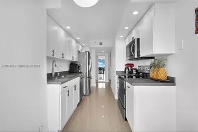 1000 W Island Blvd #2508, Aventura, FL 33160 - Photo 35