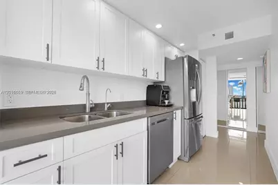 1000 W Island Blvd #2508, Aventura, FL 33160 - Photo 39
