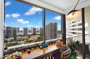 1000 W Island Blvd, Aventura, FL 33160 - Photo 33