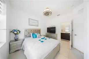 18236 SW 148th Rd, Miami, FL 33187 - Photo 9
