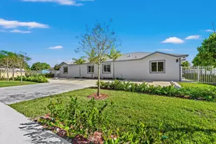 233 NW 3rd Ave, Florida City, FL 33034 - Photo 1