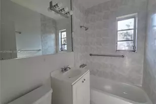 781 SW 11th St, Miami, FL 33129 - Photo 11