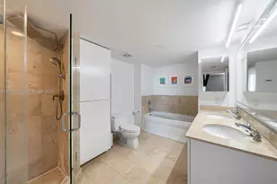 1800 N Bayshore Dr, Miami, FL 33132 - Photo 19