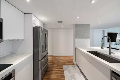 1800 N Bayshore Dr #2111, Miami, FL 33132 - Photo 9