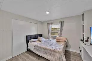 2148 SW 52nd St, Dania Beach, FL 33312 - Photo 21