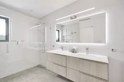 19694 NE 24th Ave, Miami, FL 33180 - Photo 27