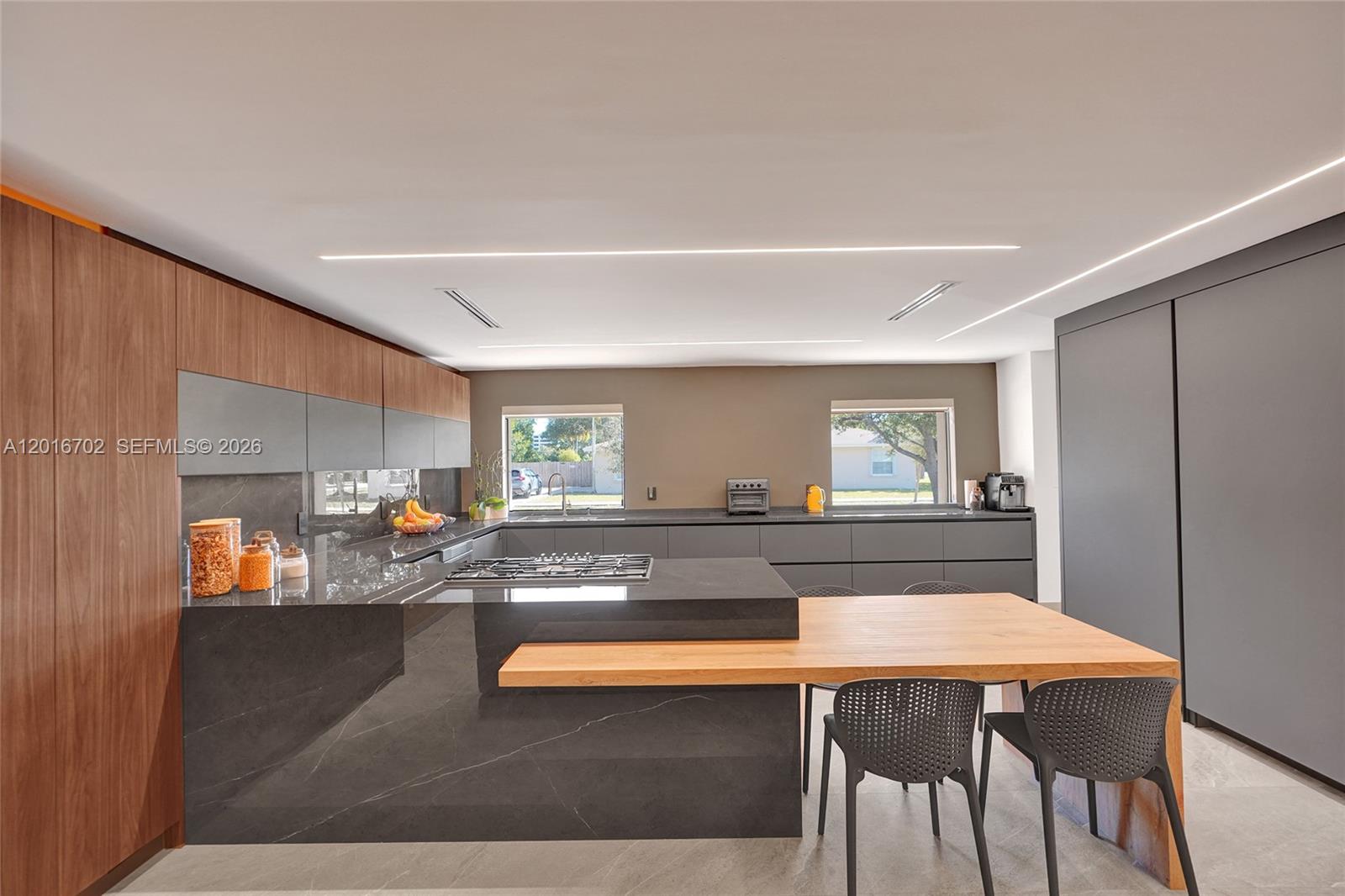 19694 NE 24th Ave - 19694 NE 24th Ave, Miami, FL 33180 Luxury Property | Jose Angel Pina