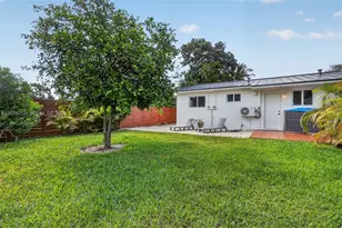 1003 NE 110th St, Biscayne Park, FL 33161 - Photo 21
