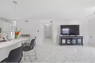 3177 NW 75th Way, Hollywood, FL 33024 - Photo 13