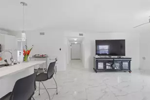 3177 NW 75th Way, Hollywood, FL 33024 - Photo 13