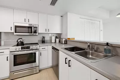 650 West Av #1406, Miami Beach, FL 33139 - Photo 15