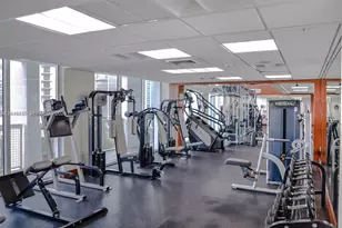 31 SE 5th St, Miami, FL 33131 - Photo 25