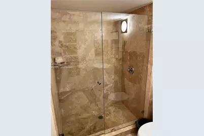 31 SE 5th St #3002, Miami, FL 33131 - Photo 13