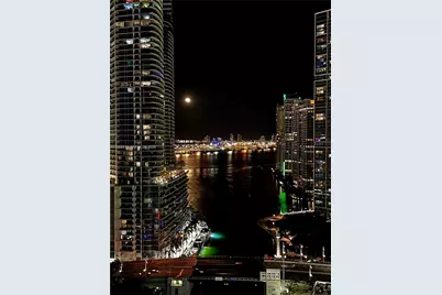 31 SE 5th St #3002, Miami, FL 33131 - Photo 21