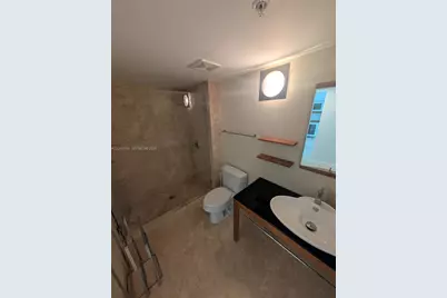 31 SE 5th St #3002, Miami, FL 33131 - Photo 21