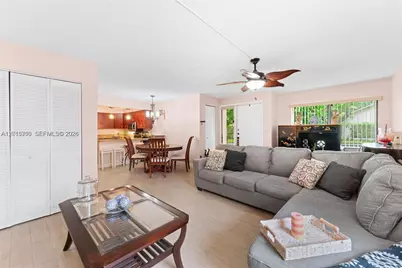64 Wimbledon Lake Dr #64, Plantation, FL 33324 - Photo 1