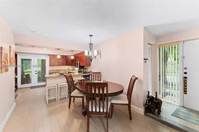 64 Wimbledon Lake Dr #64, Plantation, FL 33324 - Photo 3
