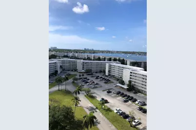 18011 Biscayne Blvd #1405, Aventura, FL 33160 - Photo 3