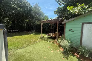 9040 SW 156th St, Palmetto Bay, FL 33157 - Photo 17