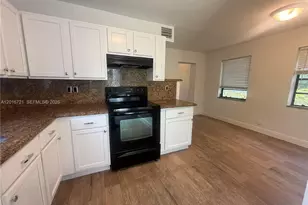 9040 SW 156th St, Palmetto Bay, FL 33157 - Photo 9
