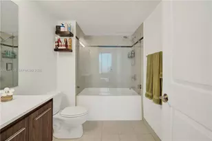 480 NE 30th St, Miami, FL 33137 - Photo 17