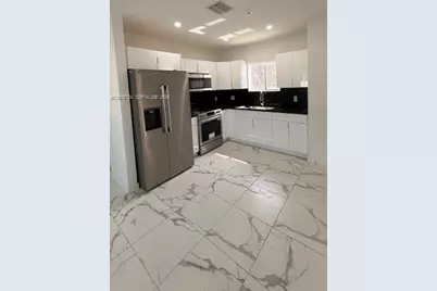 811 E 52nd St #102, Hialeah, FL 33013 - Photo 15