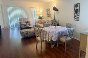9610 NW 2nd St, Pembroke Pines, FL 33024 - Photo 5