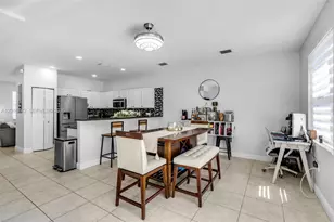 8936 W 35th Ln, Hialeah, FL 33018 - Photo 9