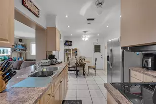 5809 NW 83rd Ave, Tamarac, FL 33321 - Photo 9