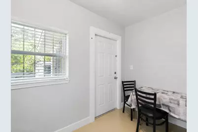 1111 NW 77th St, Miami, FL 33150 - Photo 7