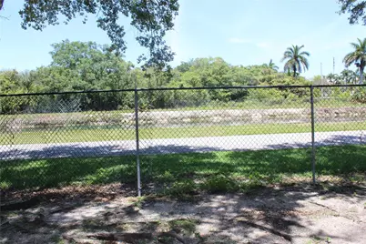 2741 NE 4th St #103, Homestead, FL 33033 - Photo 25