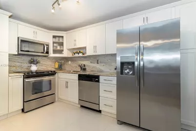19370 Collins Ave #626, Sunny Isles Beach, FL 33160 - Photo 7
