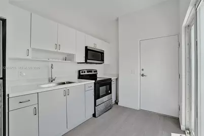 1567 NW 1st St #8, Miami, FL 33125 - Photo 5