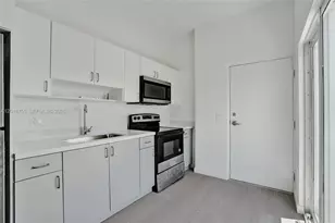 1567 NW 1st St, Miami, FL 33125 - Photo 5