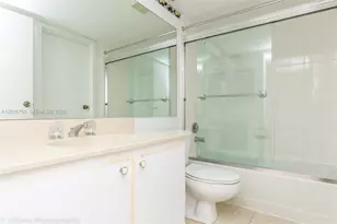 7601 E Treasure Dr, North Bay Village, FL 33141 - Photo 25