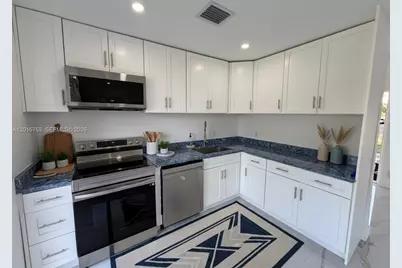 1606 NW 12th Ave, Fort Lauderdale, FL 33311 - Photo 7